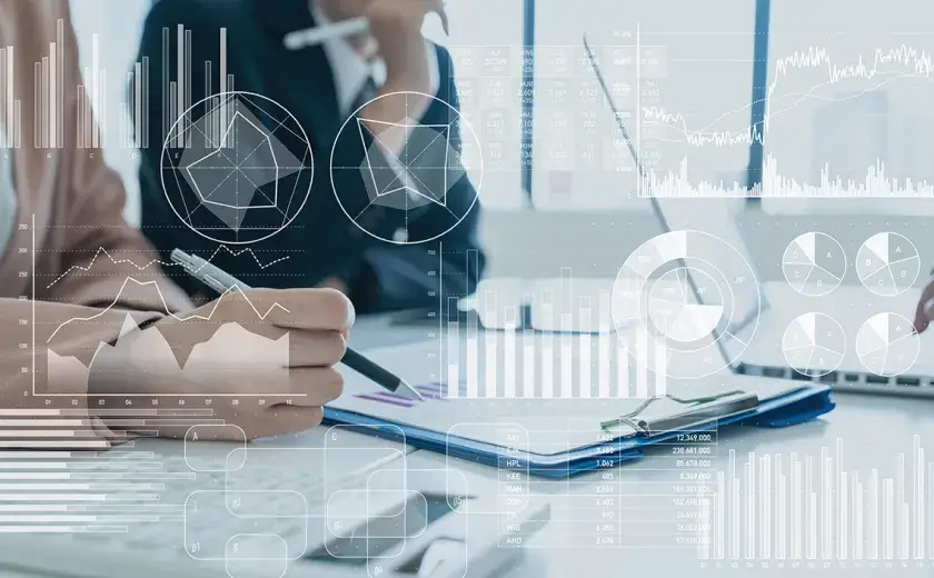 書類作成している画像